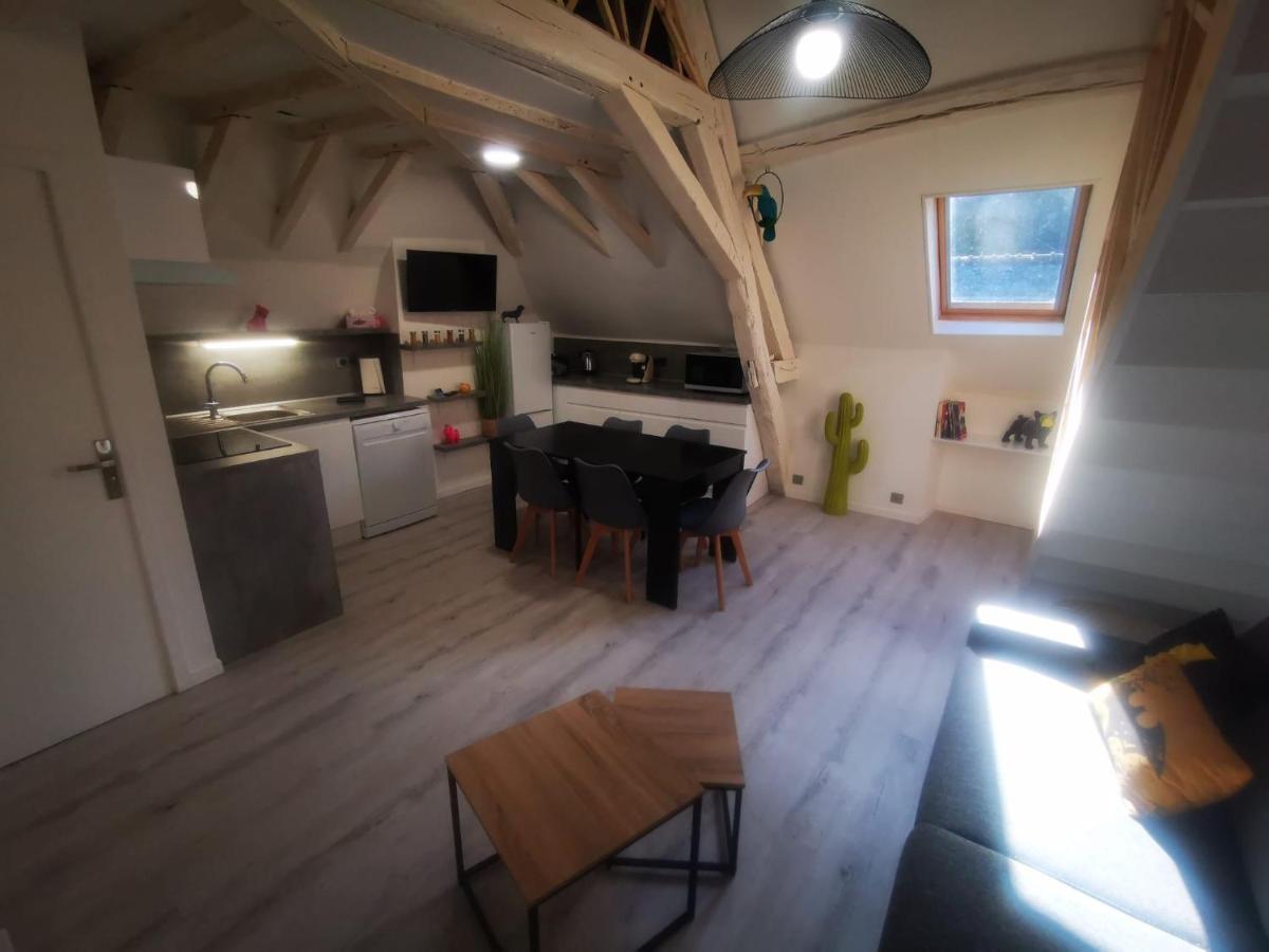 Au Numero 6 Le Fun Apartment